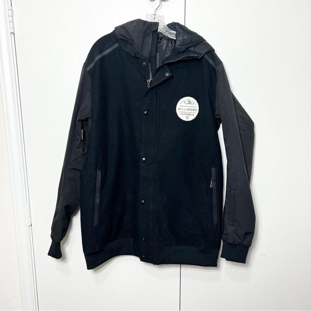 Billabong Black Varsity Style Outdoor 30 Degree Snow Jacket NWT Large NWT